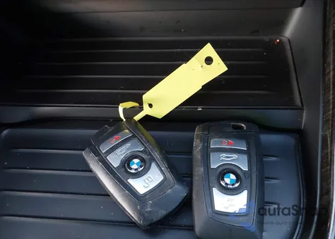 2016 BMW X3 xDrive28I из США, поврежденный, VIN 5UXWX9C59G0D85619